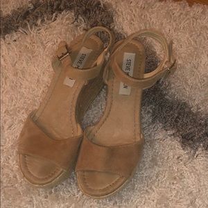 STEVE MADDEN Tan Kianna Sandals